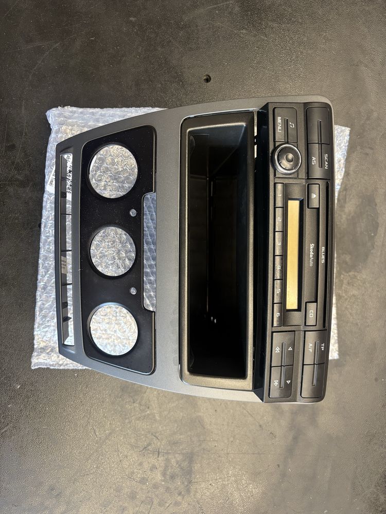 Radio skoda octavia 2