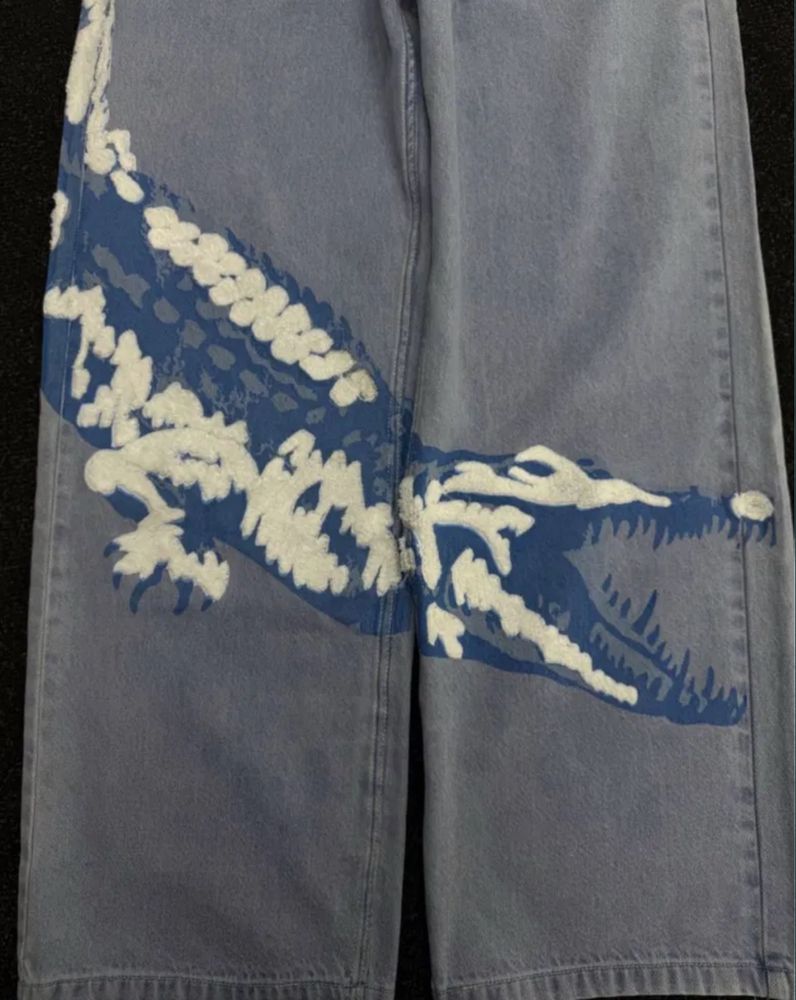 Джинси Lacoste вже в Україні
