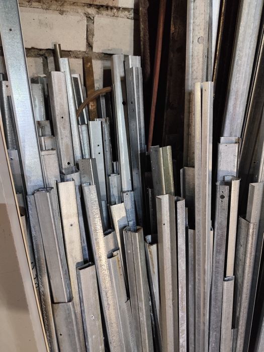 Окна б/у металлопластиковые для хоз. построек