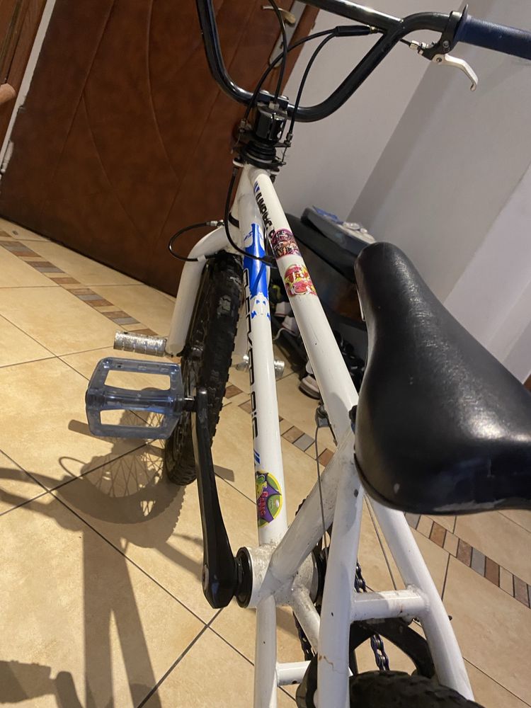 Rower Bmx + 4 gripy