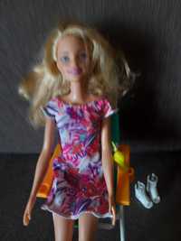 Lalka Barbie z krzesłem