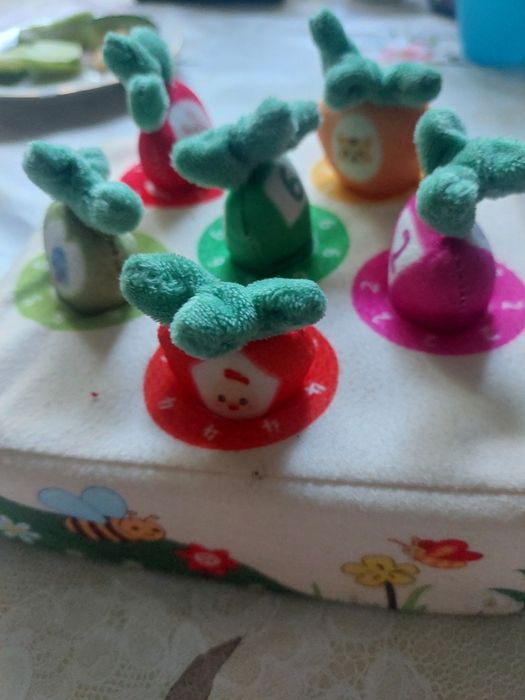 Развивающая игра Собери морковки