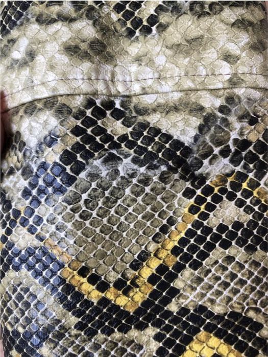 Жіноча спідниця