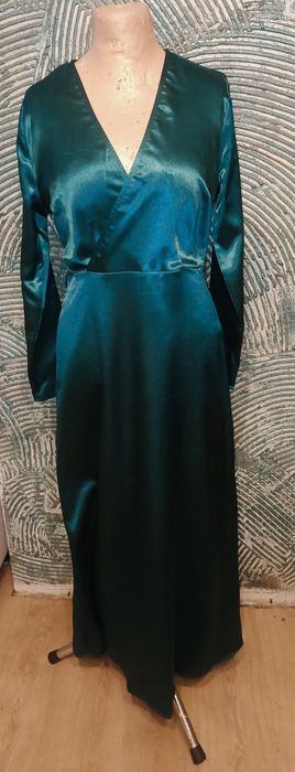 Piękna suknia rozmiar 42