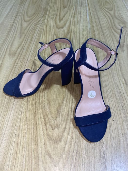 Босоніжки New Look 35-36 розмір