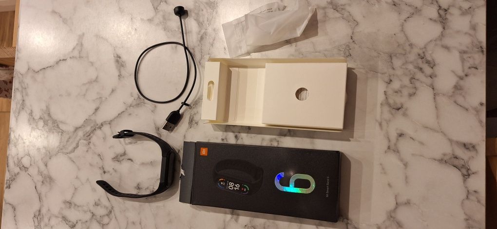 Opaska Mi band 6