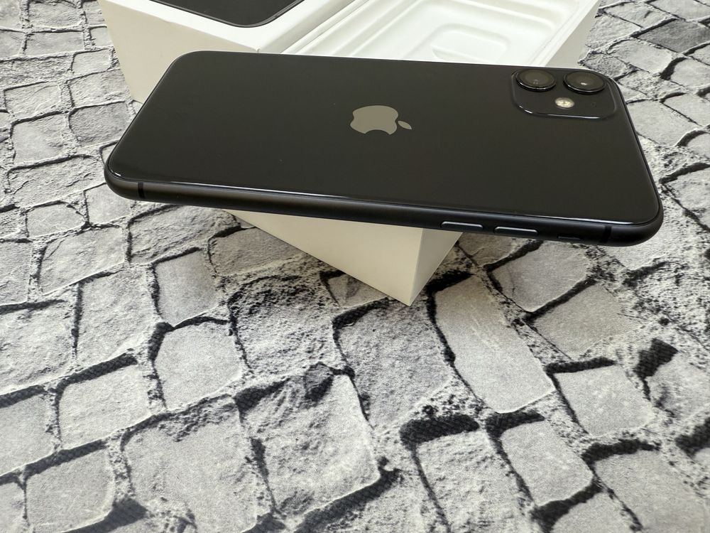 Iphone 11 128gb neverlock Black Global 230$