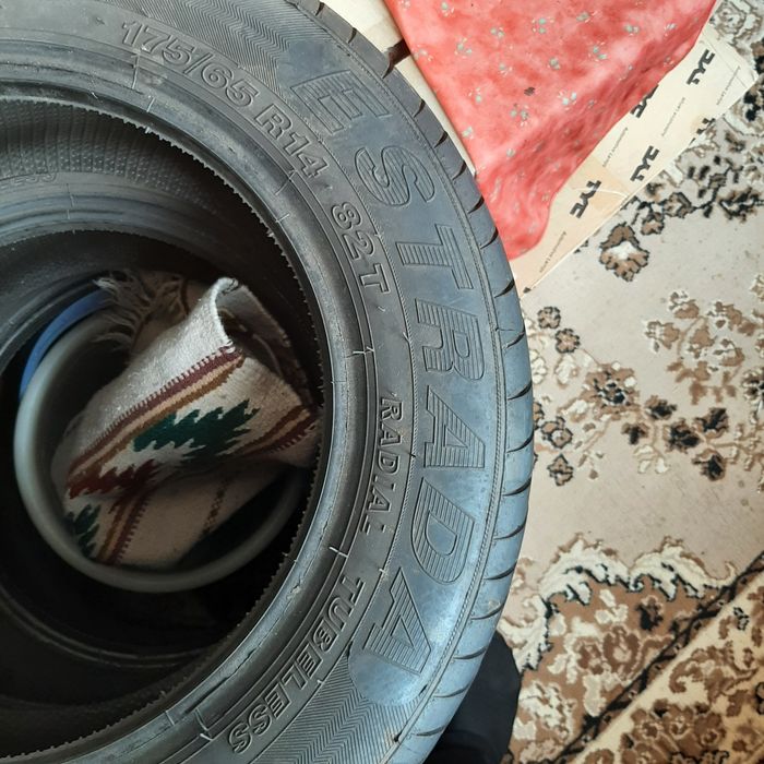 Шини, скати, колеса, резина літня