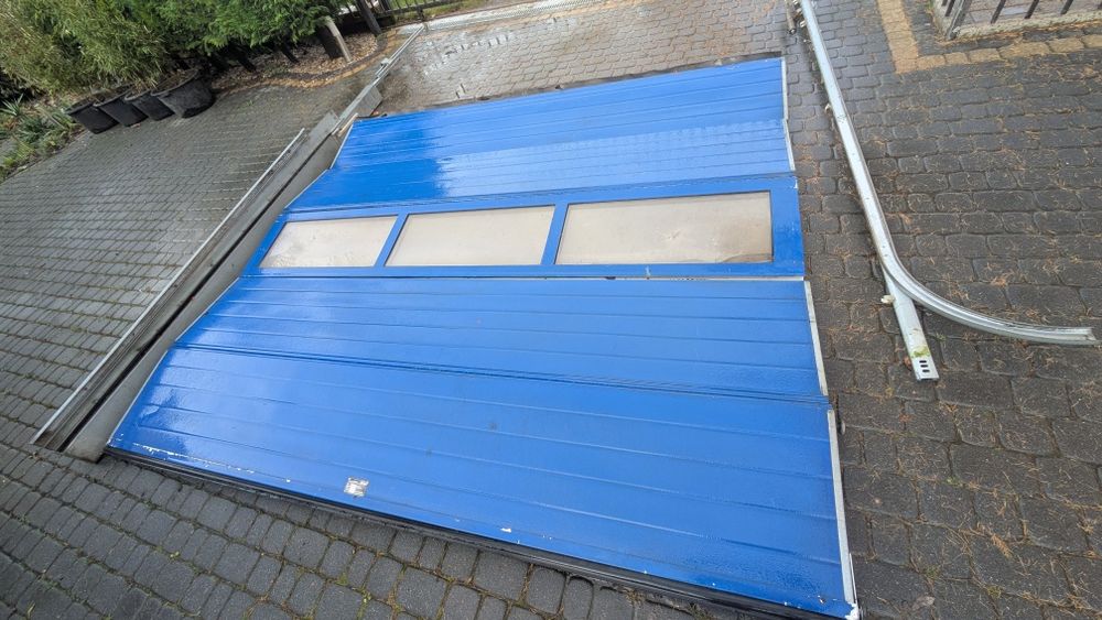 Brama garażowa 260 wysoka 305 szeroka