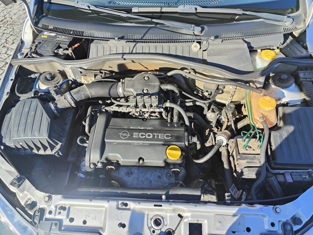 Opel Corsa C 1.2 ELEGANCE GPL