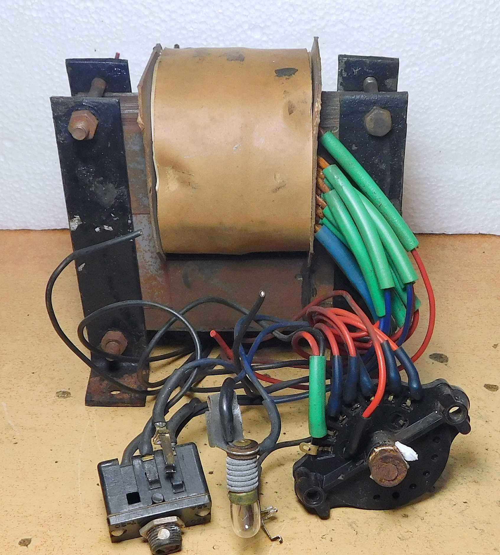 Transformator stabilizatora regulatora napięcia 220V RNN 65 [M4]