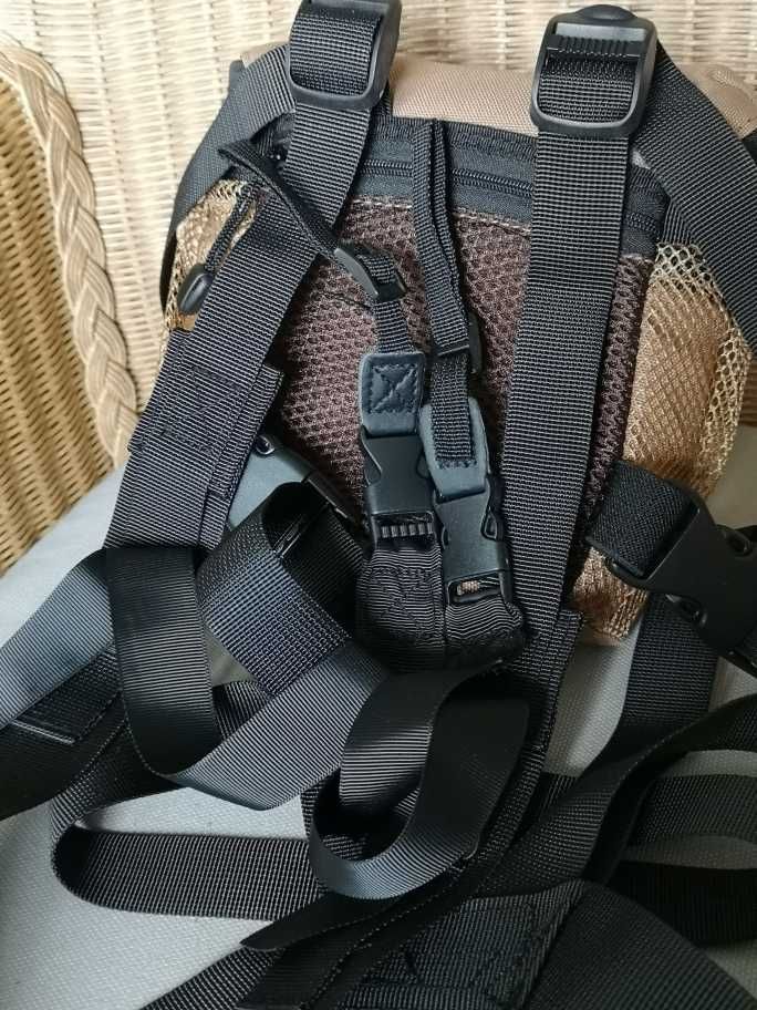 futerał na lornetkę etui pokrowiec lornetka survival z szelkami