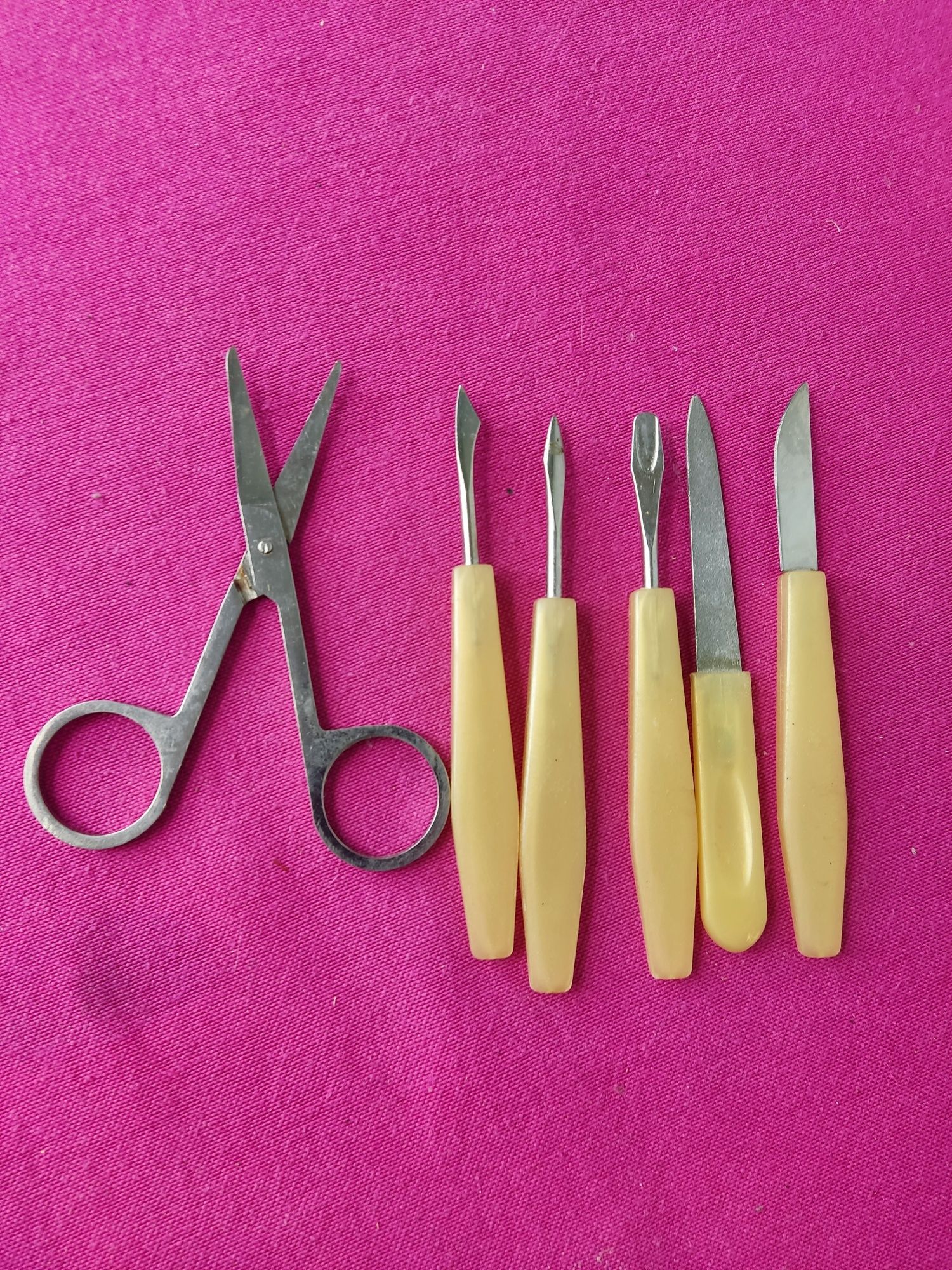 Старый маникюрный набор инструмент для маникюра милочка ножниц лопатка
