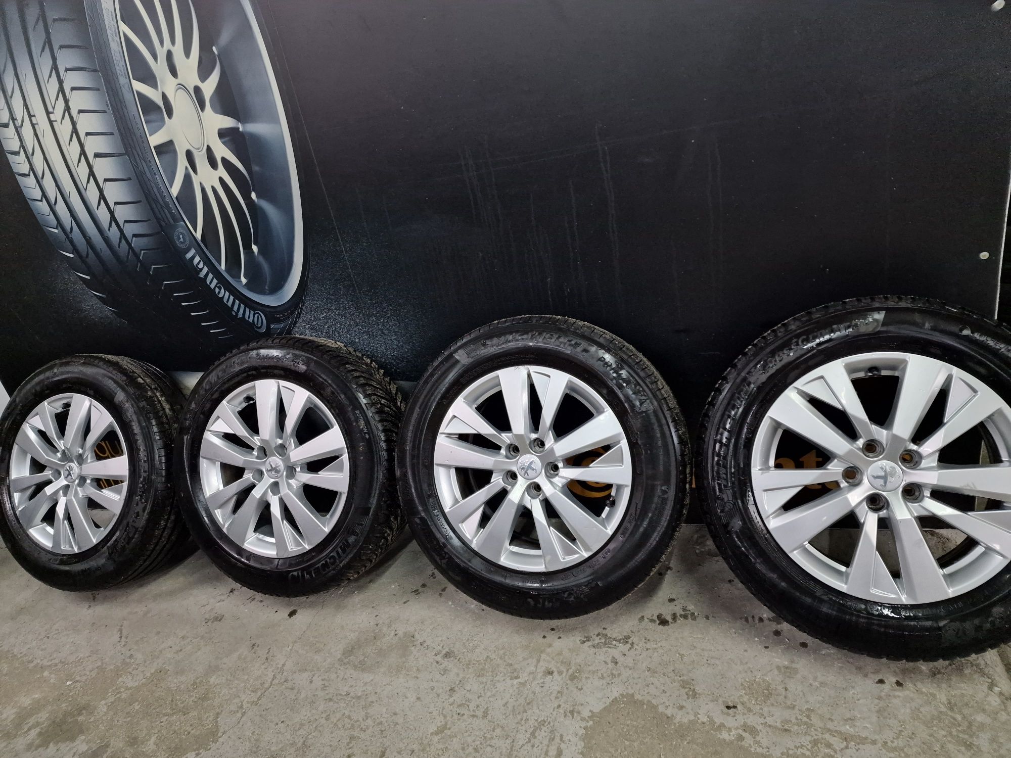 Jantes 17 Originais Peugeot  pneus novos