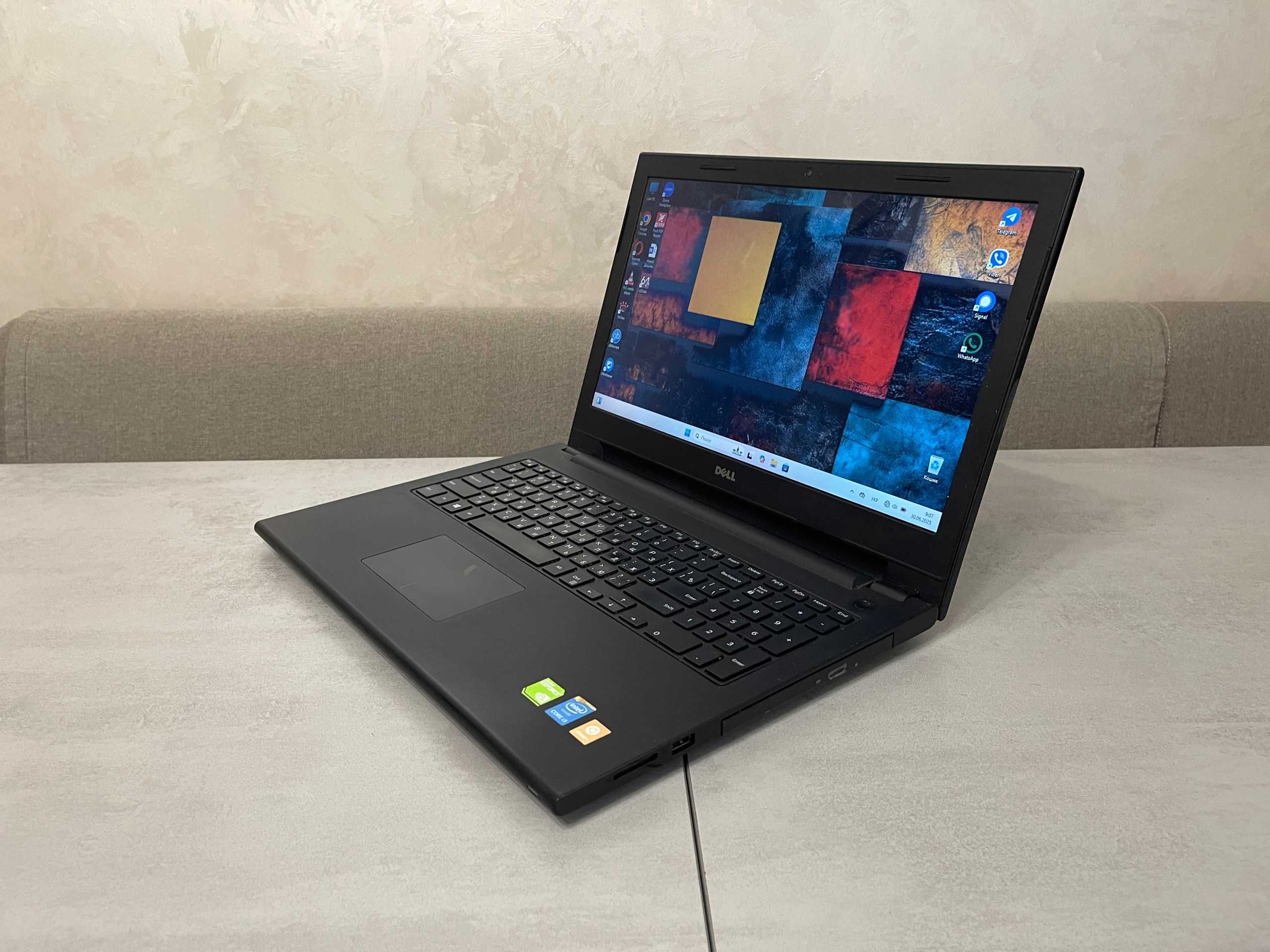 Ноутбук Dell Inspiron 3542/15,6/i3/8GB/128GB SSD/Nvidia 2GB/нова батар