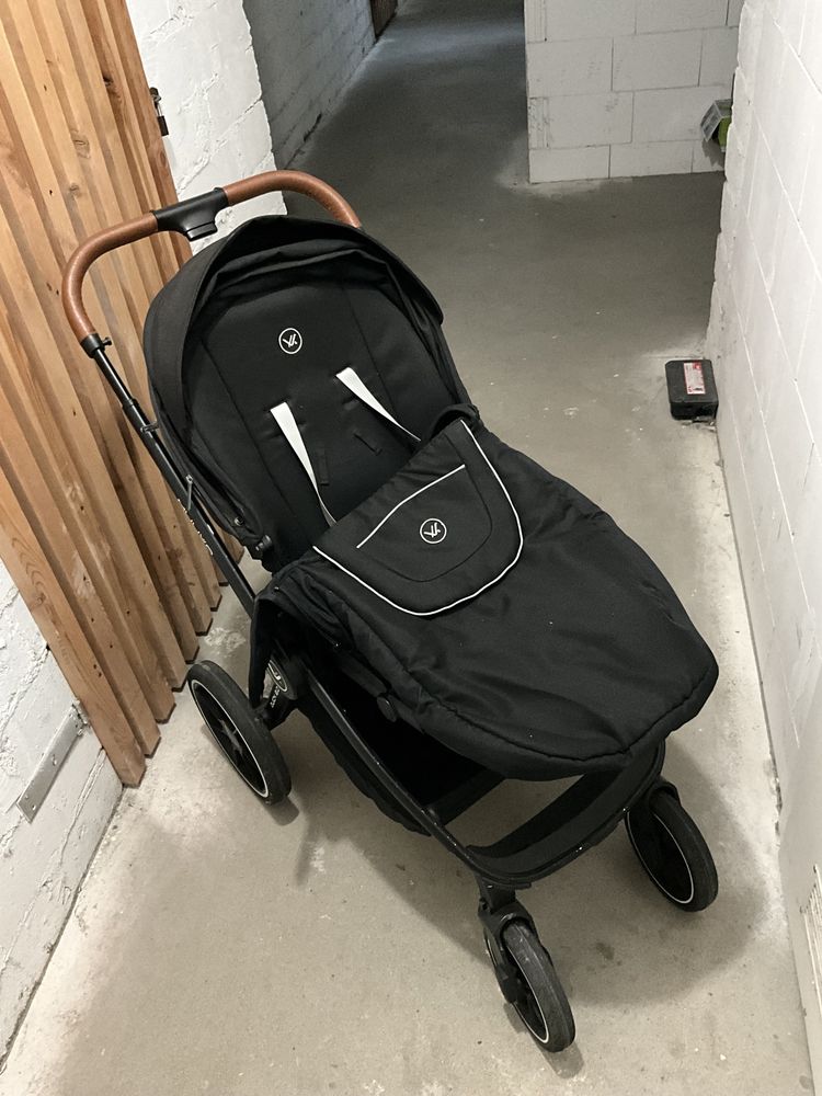 Muuvo Quick 2.0 Onyx Black Wózek Spacerowy Classic Black z gondola XL