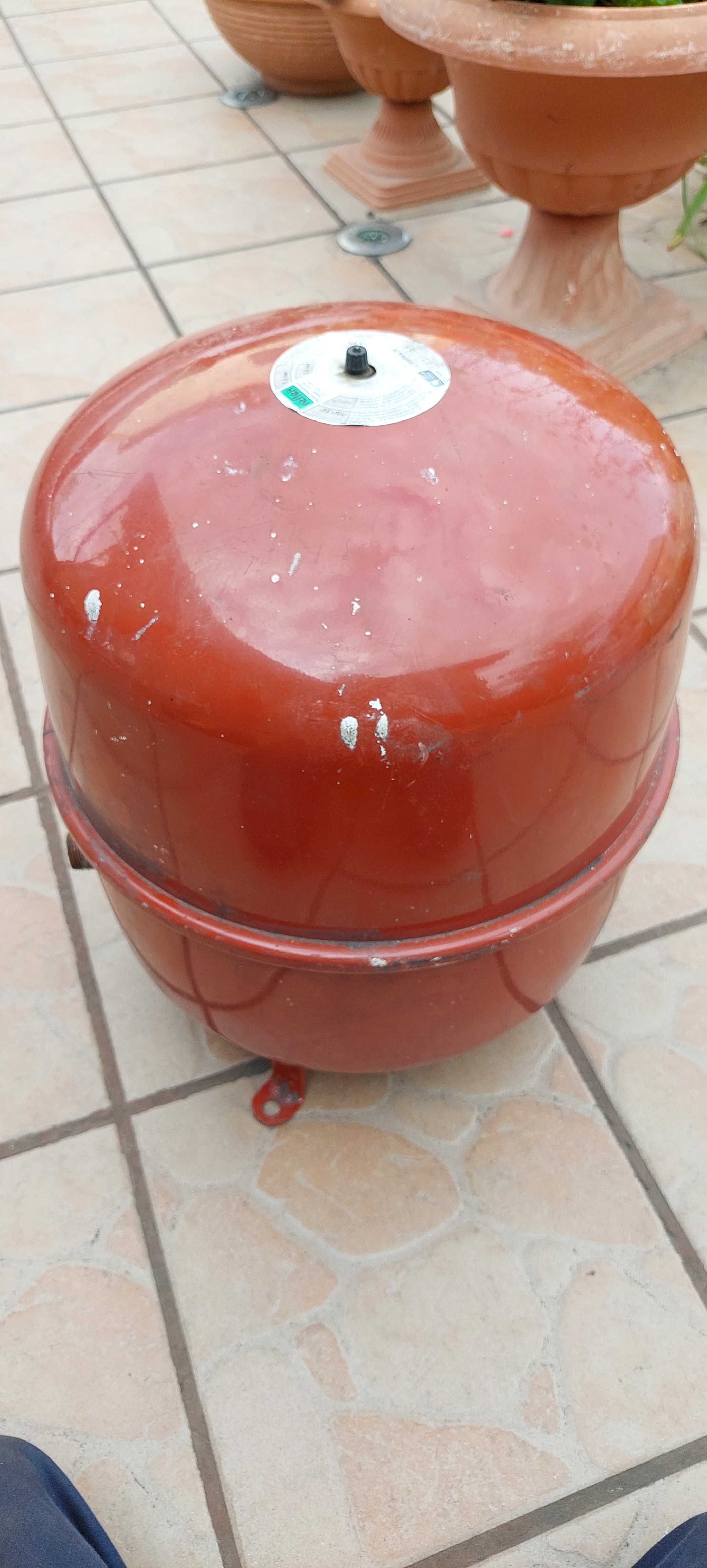 zbiornik wzbiorczym z membraną