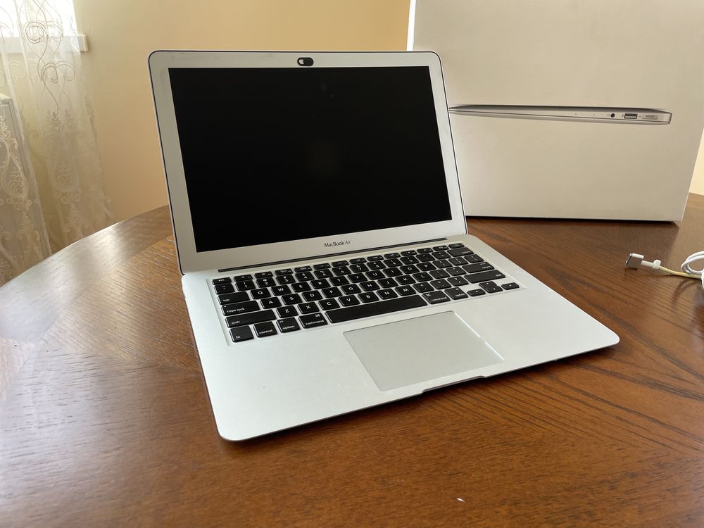 MacBook Air 13” 2015г Макбук Аир ноутбук i5/8gb/256