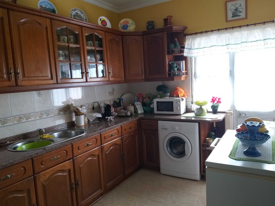 Vivenda com excelentes vistas em local sossegado