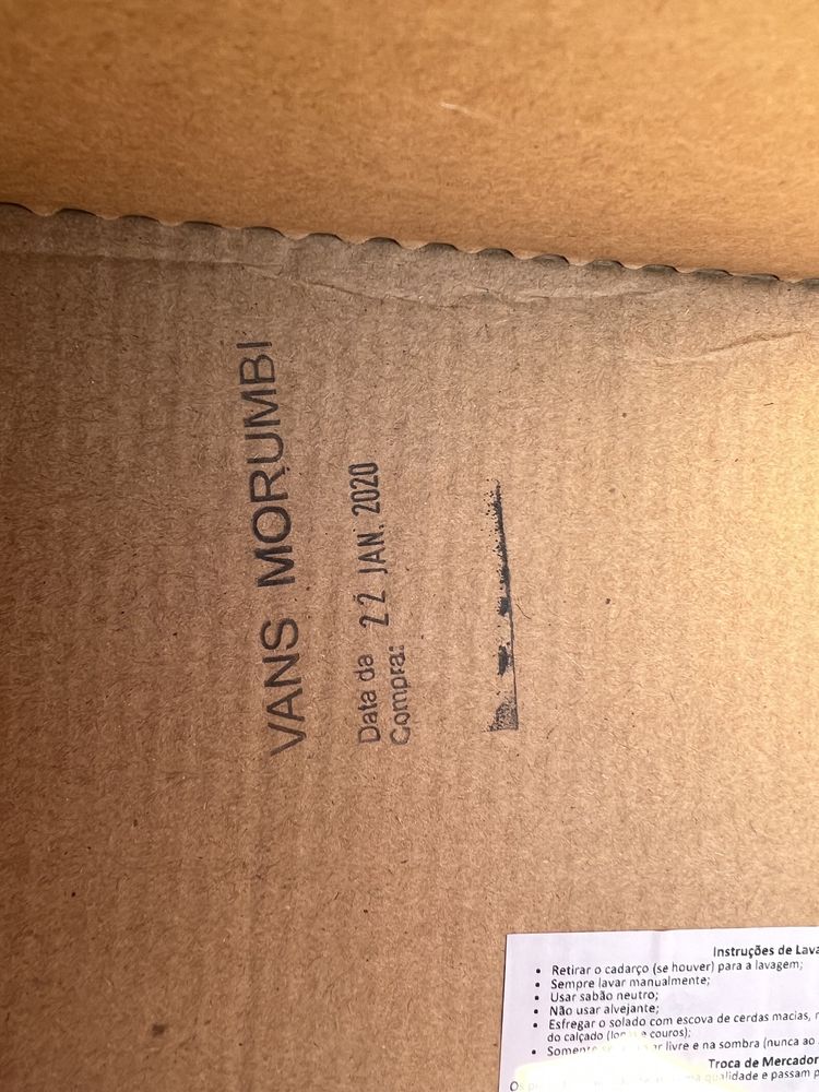 Ténis Vans ainda embalados completamente novos modelo muito bonito