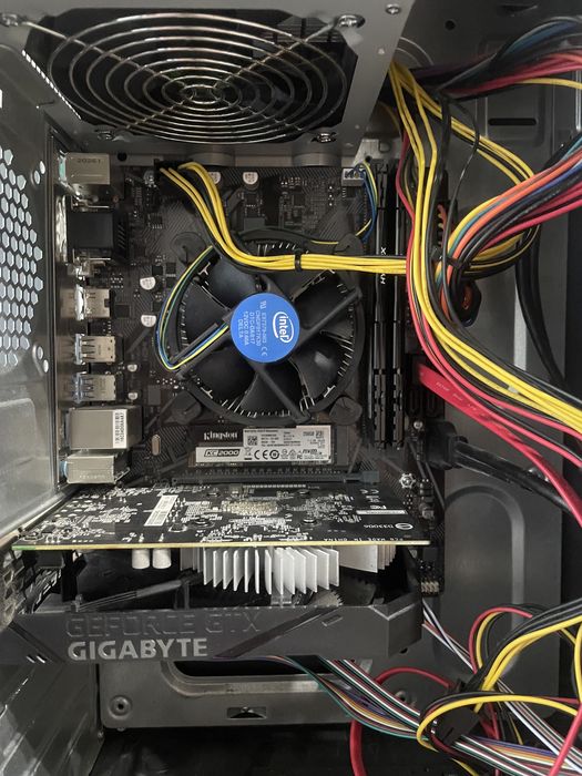 Продам компютер i5 10400f