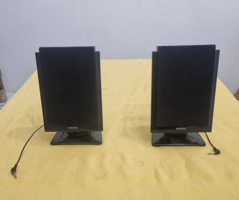 Colunas pequenas para aparelhagem