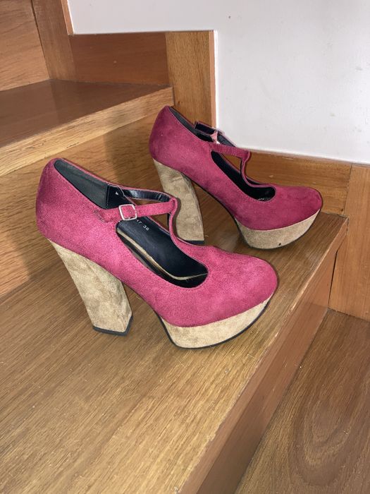Sapatos compensados