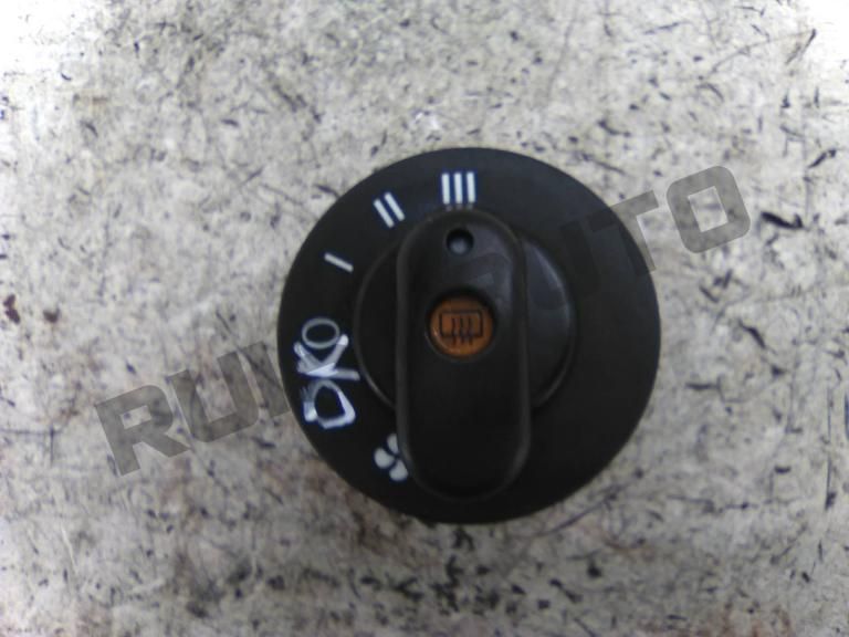 Botão Desembaciamento Frente 9036_1926 Opel Corsa A [1982_1993]