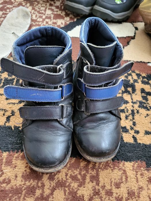 Продам детские ботиночки