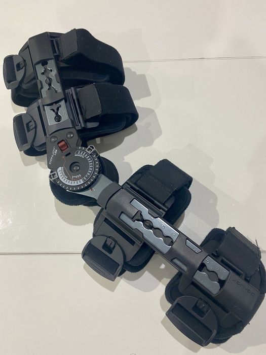 Orteza na kolano stawu kolanowego