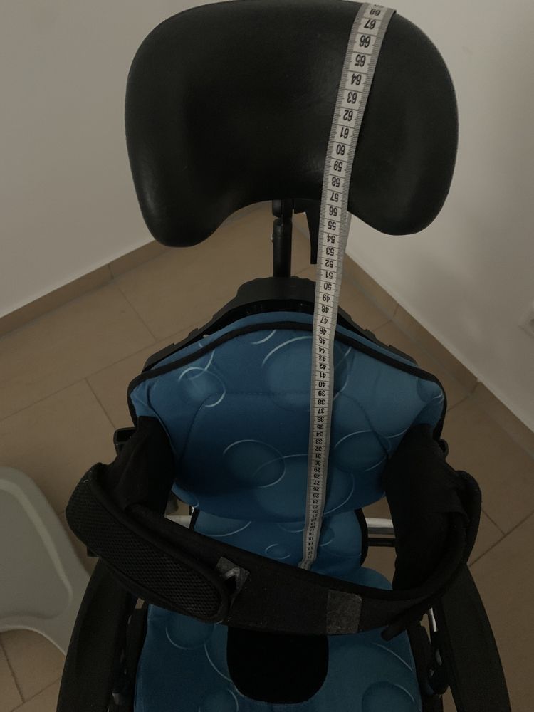 Продам спеціалізоване крісло R82 X Panda