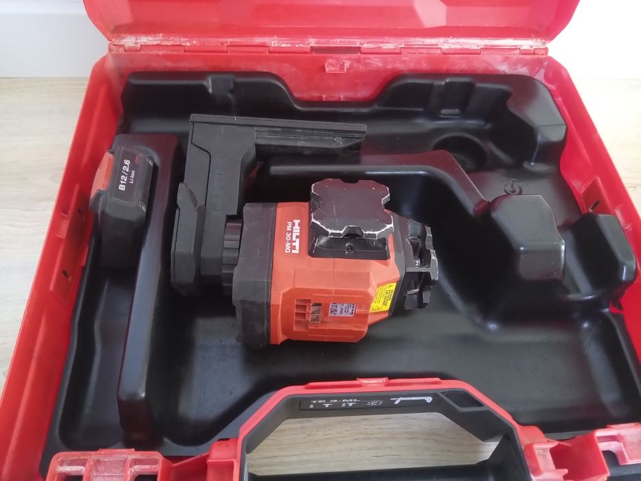Hilti Pm 30 -MG Laser niwelator wieloliniowy 3x360st. zestaw