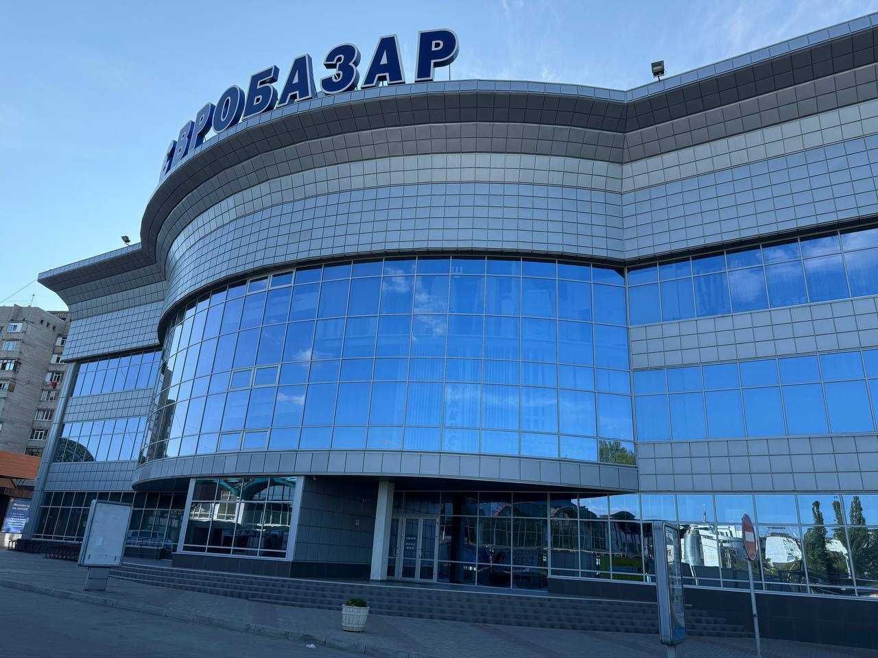 ВІЛЬНІ торгові приміщеня В ЄВРОБАЗАРІ (м. Суми)