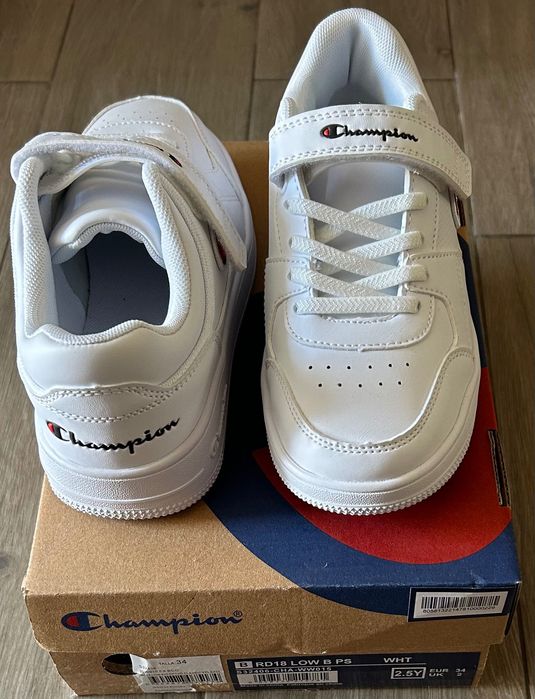 Sapatilhas Champion rd18 low (tamanho 34)- novas