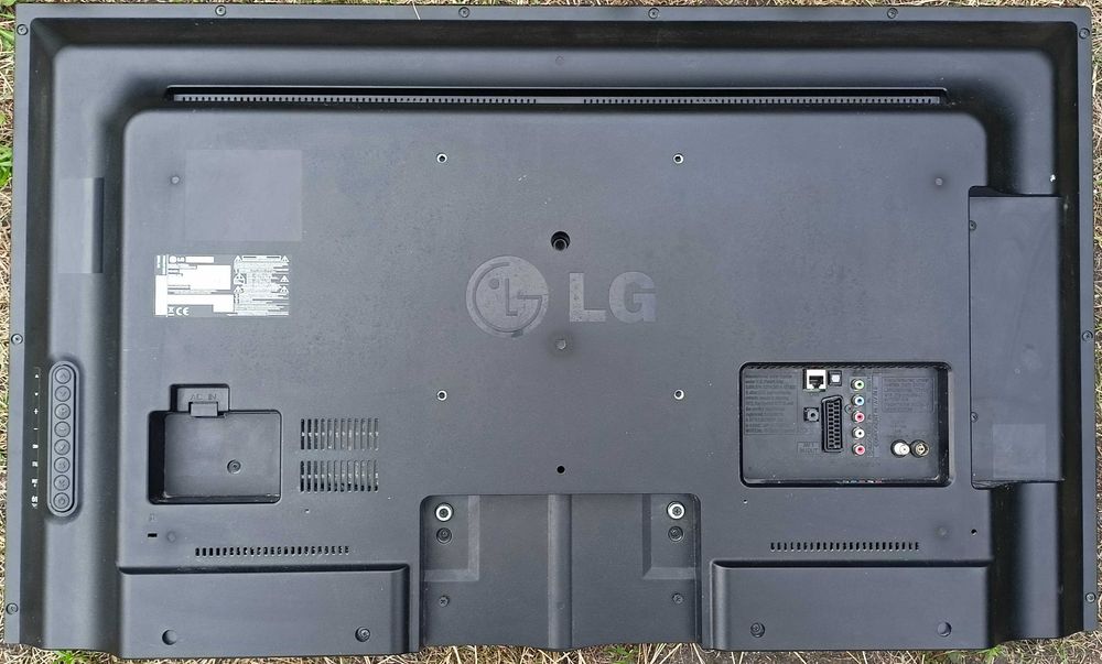 Telewizor LED LG 42LN570S