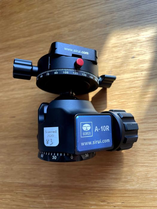 Cabeça esférica Sirui A-10R profissional