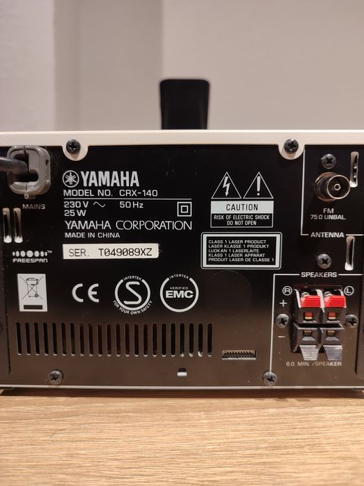 Hi-Fi система Yamaha MCR-040 USB, Audio CD, MP3