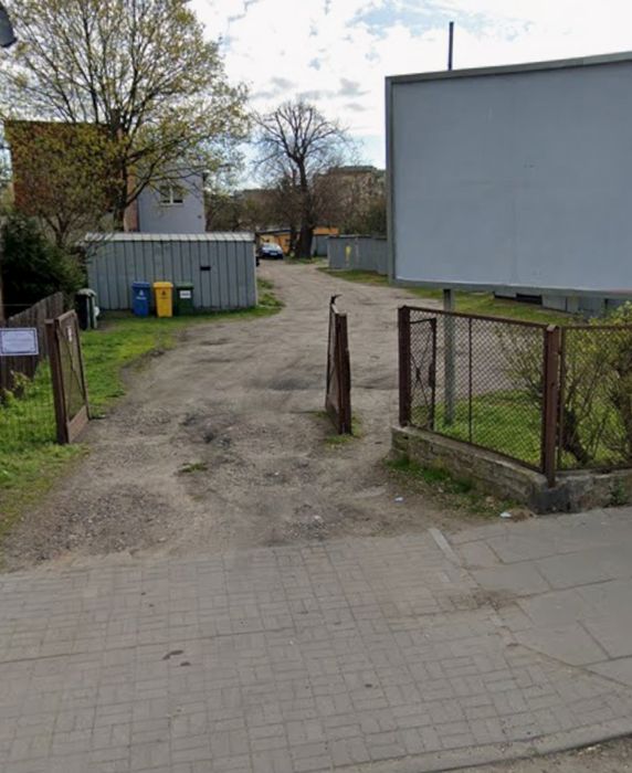 Garaż 18m2 blisko centrum na długo