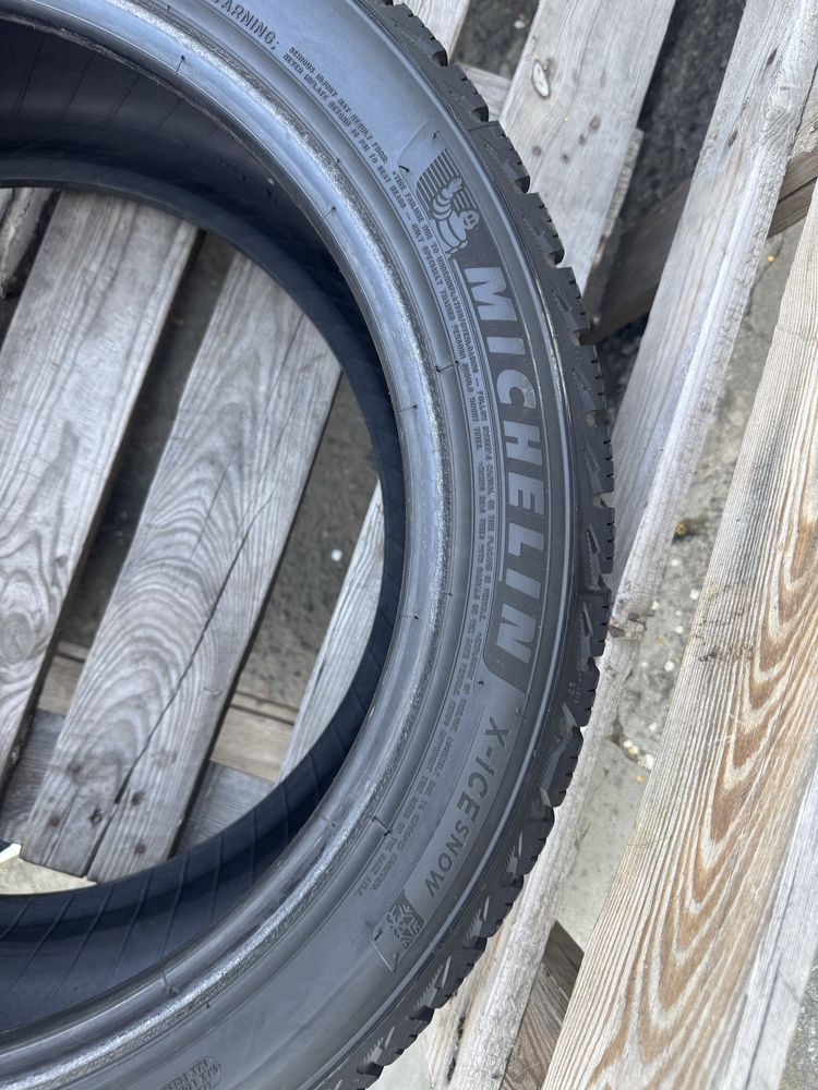 Шини michelin зимові 235 45 18 x-ice snow , пробіг 3т км