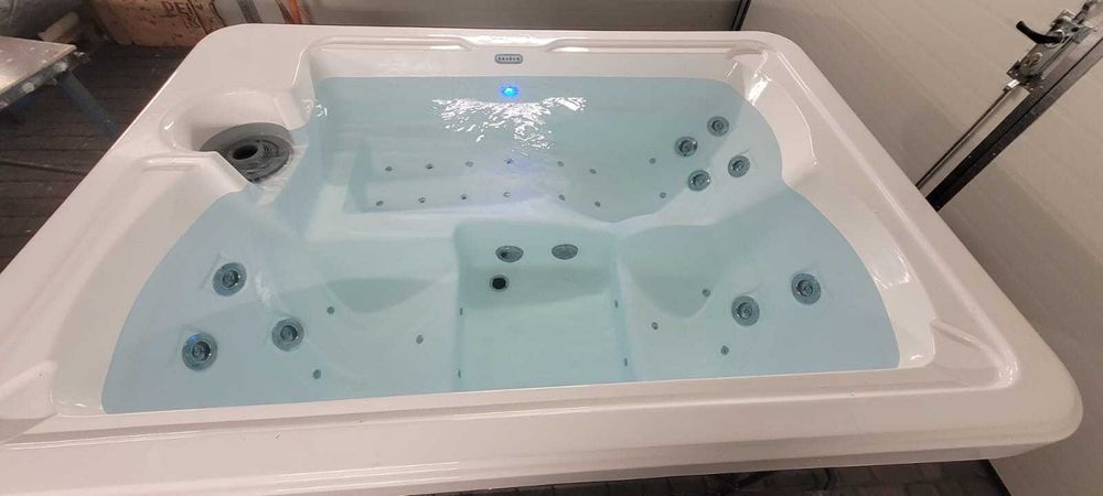 Jacuzzi SLIM 3os mini balia spa hot tub EUROLINE
