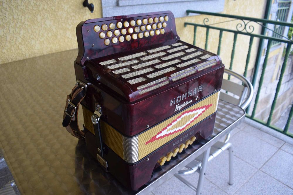 Concertina Hohner Norma III 3 Voz. Fa# La# La#