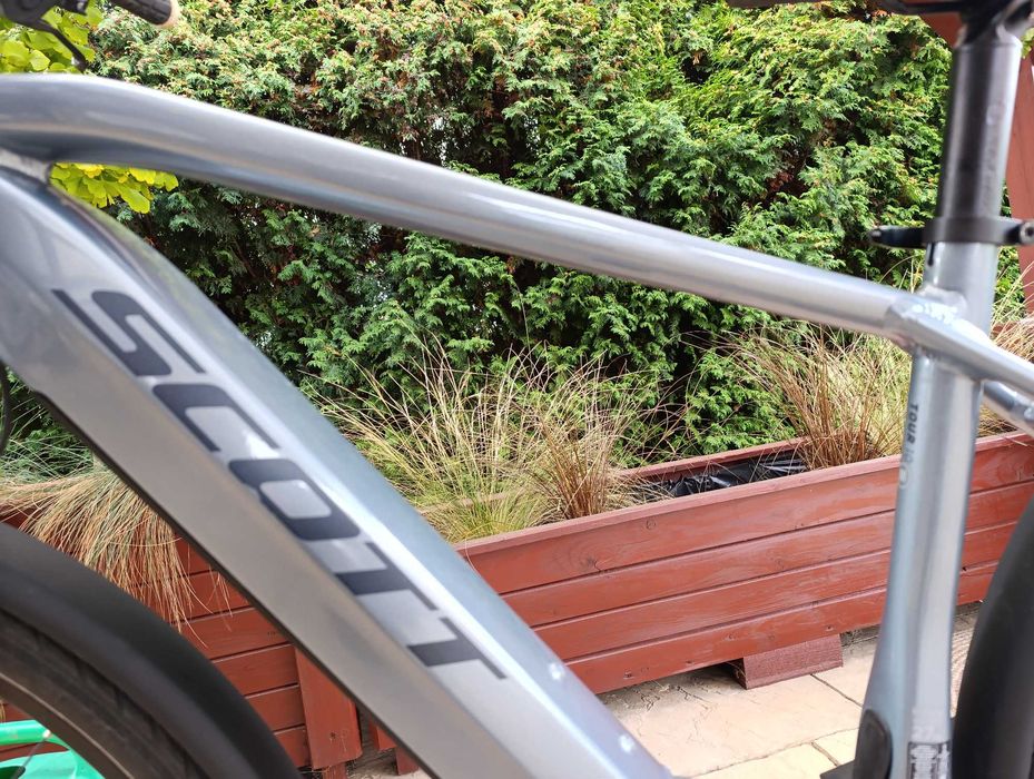 Rower Elektryczny SCOTT Silnik Bosch CX Bateria 625 Jak Nowy