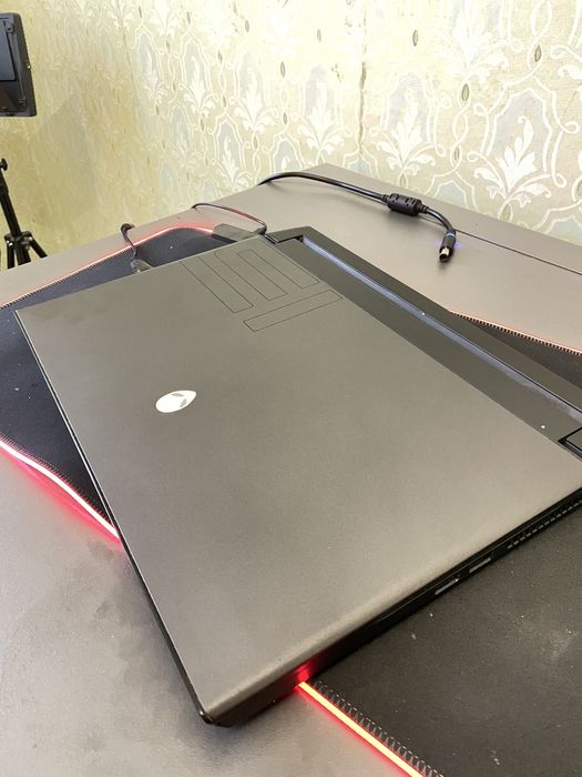 Ігровий ноутбук Dell Alienware RTX 2070 8gb max-q