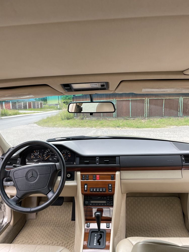 124 e klasa 320.  134000km!!!
