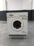 Máquina de lavar roupa marca Zanussi