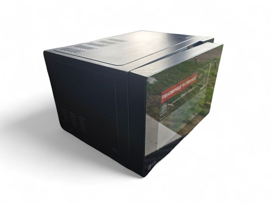 Мікрохвильова піч LG на 23л