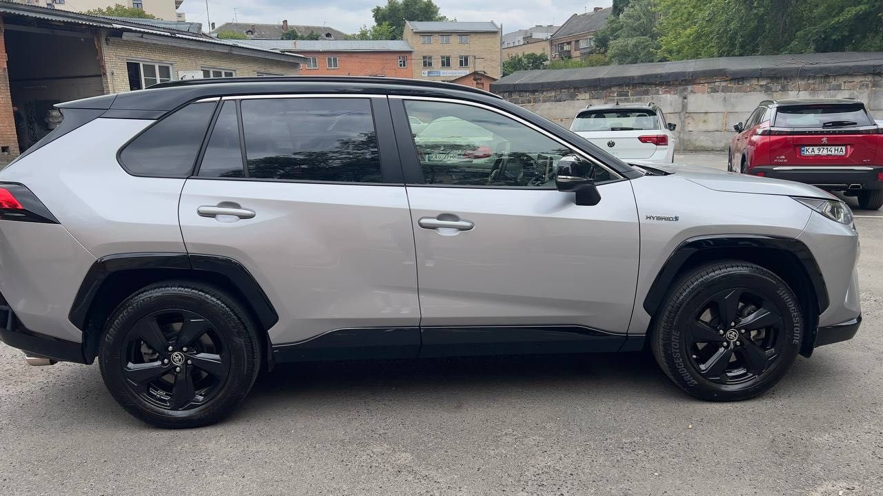 Toyota RAV4 hybrid 2021 2.5 e-CVT AWD-i Style+