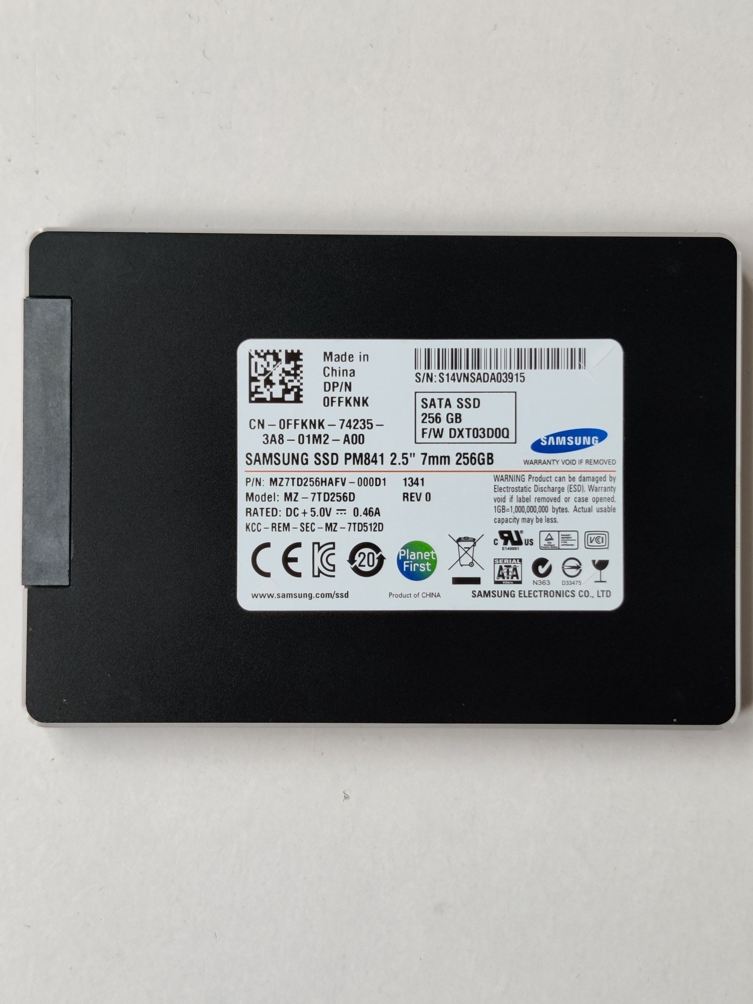 SSD диск Samsung PM841 2.5" 256 Gb стан добрий без бедов