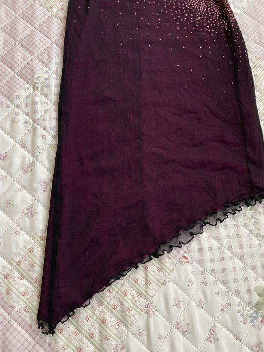 Burgundowa asymetryczna sukienka midi mesh M 38 rivee island zdobienia