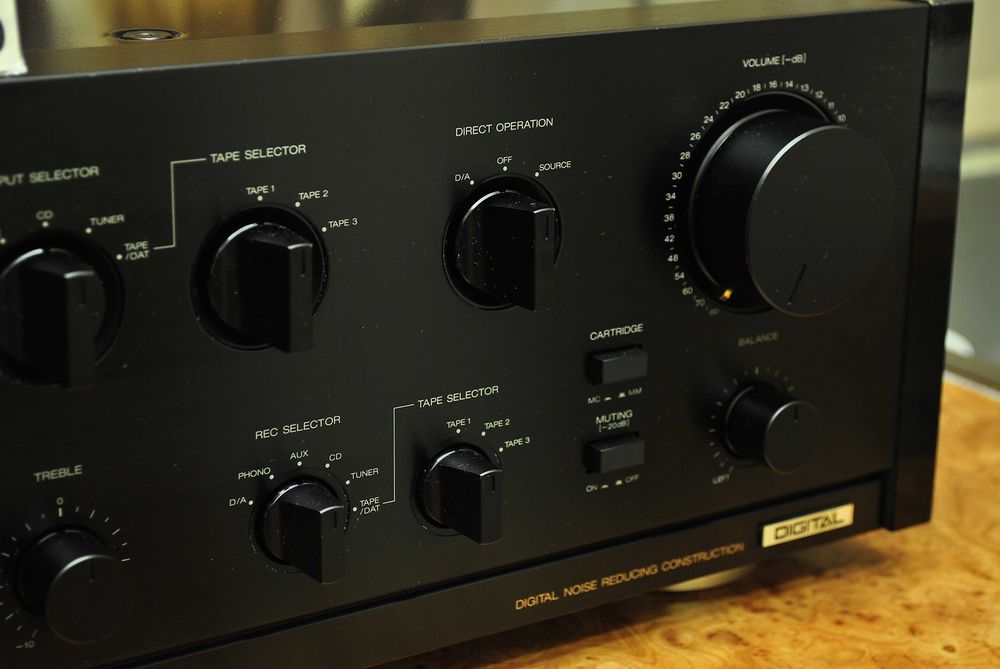 HI-END AKAI AM-93 (001) REFERENCE MASTER топовый22кг130вт (AKAI AM 95)